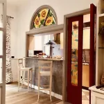 Delicious House